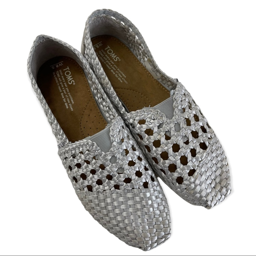 TOMS Women's Woven Flats, Silver Satin, Size 8.5